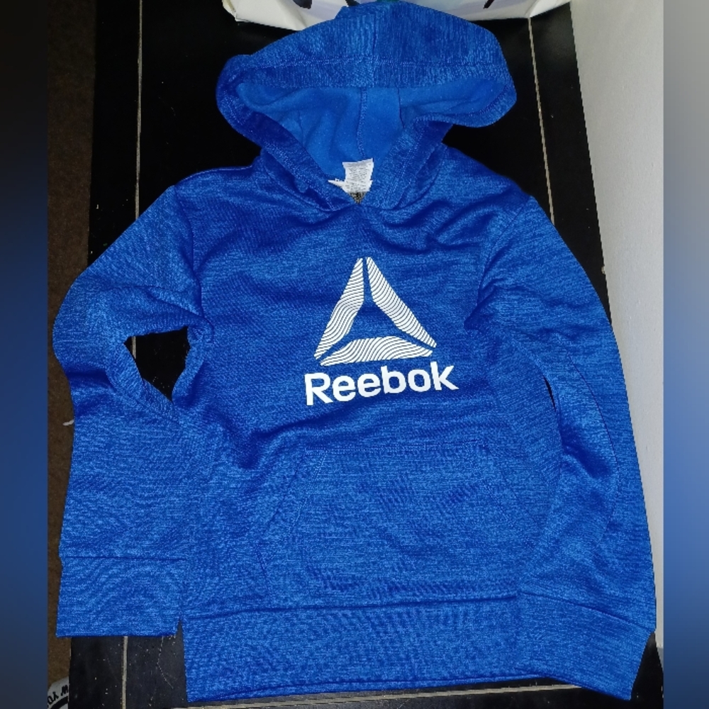 Girls Reebok suit